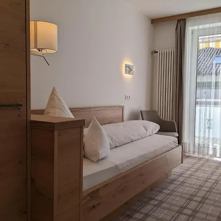 Hotell Germania 3*
