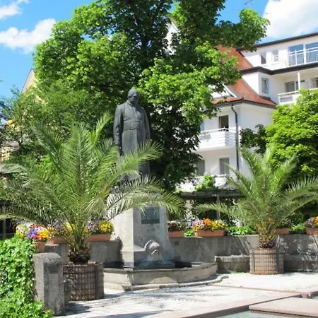 Germania 3*