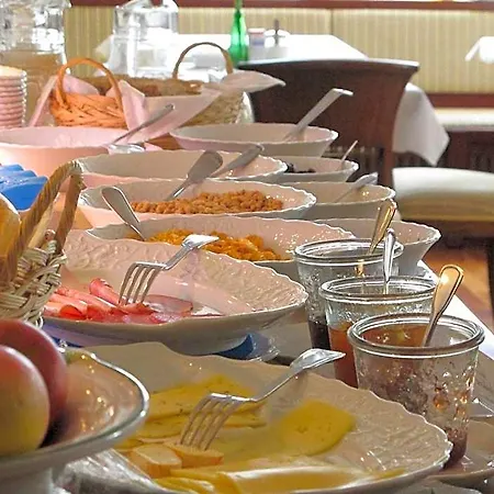 Hotel Germania 3*